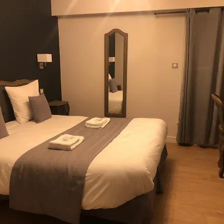 Maison d'hôtes Château De Petit Bois 3*